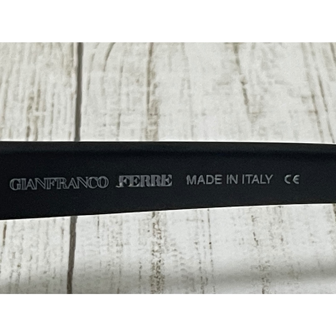 Gianfranco FERRE(ジャンフランコフェレ)のGIANFRANCO FERRE／ジャンフランコフィレ　アイウェア レディースのファッション小物(サングラス/メガネ)の商品写真
