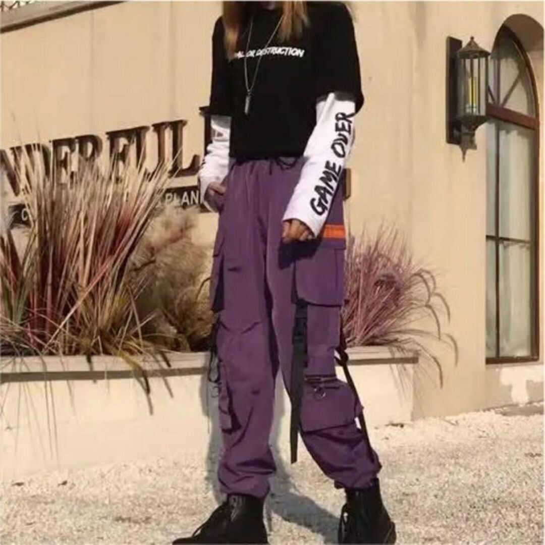 ユニセックス カーゴパンツ ポケット付き 韓国 ストリート オルチャン ブラック メンズのパンツ(ワークパンツ/カーゴパンツ)の商品写真