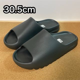 adidas イージースライド　ダークオニキス　サンダル　30.5cm