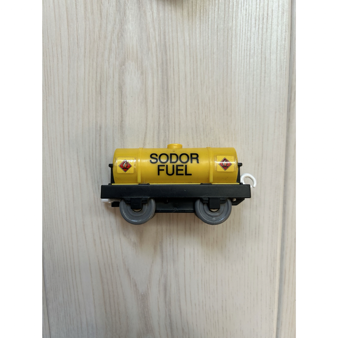 プラレールシリーズ(プラレールシリーズ)のプラレール 車両 タンク車 黄色 キッズ/ベビー/マタニティのおもちゃ(電車のおもちゃ/車)の商品写真