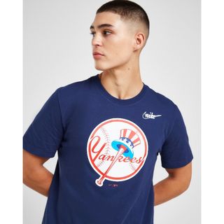 ナイキ(NIKE)の新品　日本未発売　 MLB ヤンキース　tシャツ　ナイキ　ロゴ　ジャッジ　NY(Tシャツ/カットソー(半袖/袖なし))