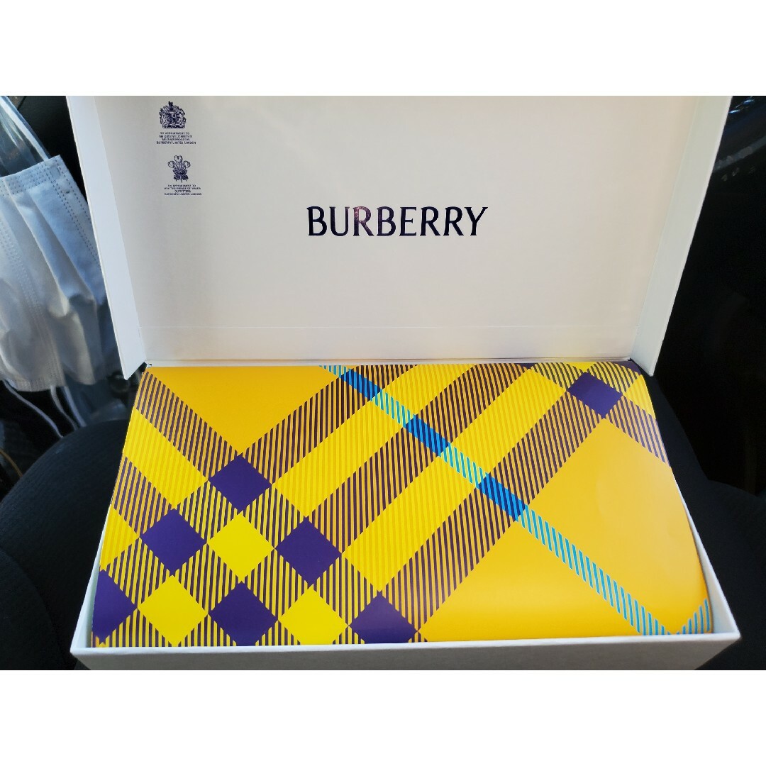 BURBERRY(バーバリー)のBURBERRY★長財布ラッピングショッパーセット レディースのバッグ(ショップ袋)の商品写真