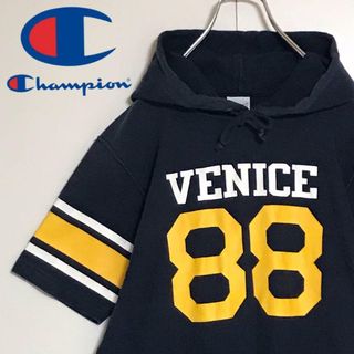 チャンピオン(Champion)の【REVERSE WEAVE】チャンピオン　袖ロゴ入り半袖パーカー　H805(パーカー)