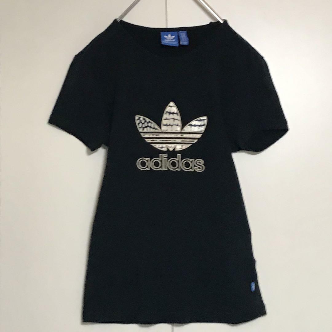 adidas(アディダス)の【美品】アディダス　センターロゴ入りTシャツ スリムタイプ　ブラック　F982 レディースのトップス(Tシャツ(半袖/袖なし))の商品写真