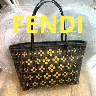 FENDI - ☆美品☆FENDI ズッカ柄 パンチング スモールトートバッグ カーキxイエロー