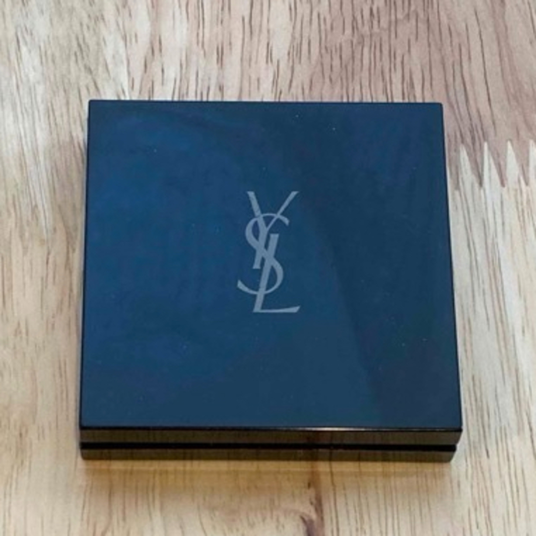 Yves Saint Laurent(イヴサンローラン)のイヴ・サンローラン アイシャドー　オンブルヴィブラシオン　デュオ　37 コスメ/美容のベースメイク/化粧品(アイシャドウ)の商品写真
