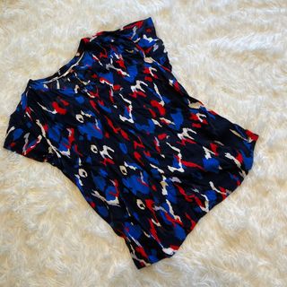 トミーヒルフィガー(TOMMY HILFIGER)のトミーヒルフィガー　派手柄　迷彩柄　フレンチスリーブ　ブラウス(シャツ/ブラウス(半袖/袖なし))