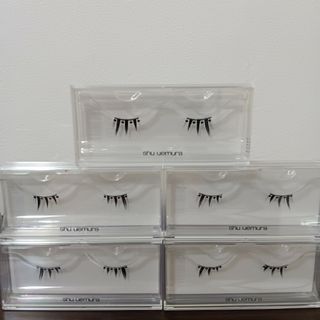 5-70  新品 shu uemura つけまつ毛【ミニ ブラック クリスタル】