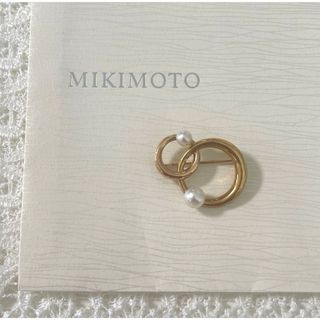 ミキモト(MIKIMOTO)のミキモト　ブローチ　18金　パール2粒(ブローチ/コサージュ)