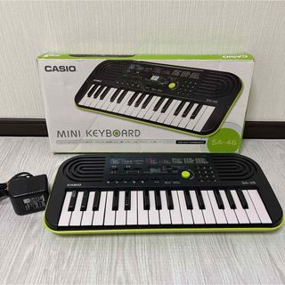 カシオ(CASIO)のCASIO ミニキーボード　SA46 純正ACアダプター付き(キーボード/シンセサイザー)