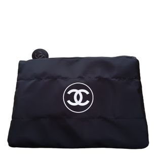 CHANEL  ノベルティポーチ