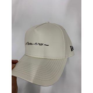 ニューエラー(NEW ERA)のニューエラ  筆記体ロゴ　メタルロゴ　レザー調　9forty キャップ(キャップ)