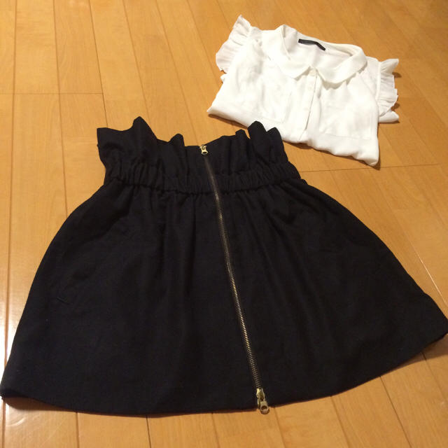 one after another NICE CLAUP(ワンアフターアナザーナイスクラップ)のブラックミニスカート レディースのスカート(ミニスカート)の商品写真