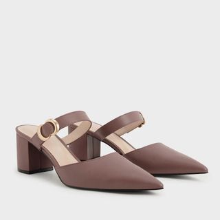 チャールズアンドキース(Charles and Keith)のメタリックアクセント ポインテッドトゥパンプス (ハイヒール/パンプス)