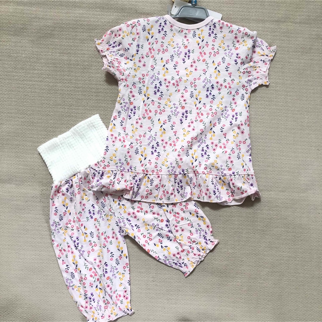 120cm  女の子半袖半ズボン腹巻き付きパジャマ　新品 キッズ/ベビー/マタニティのキッズ服女の子用(90cm~)(パジャマ)の商品写真