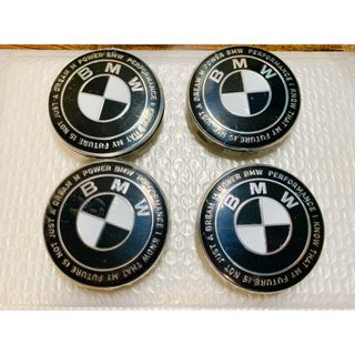 ビーエムダブリュー(BMW)のBMW  50周年記念　4個セット　ホイルセンターキャップ　直径 68MM(車外アクセサリ)