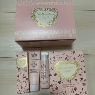 レメルヴェイユーズラデュレ(Les Merveilleuses LADUREE)のレ・メルヴェイユーズラデュレセット(シャンプー/コンディショナーセット)