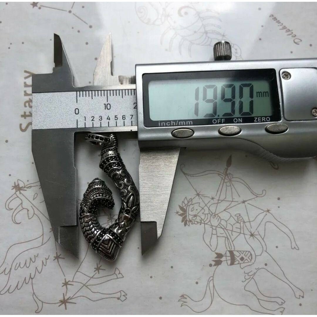 フィッシュフック ペンダントトップ S925 ハワイアンジュエリー 釣り針メンズ メンズのアクセサリー(ネックレス)の商品写真