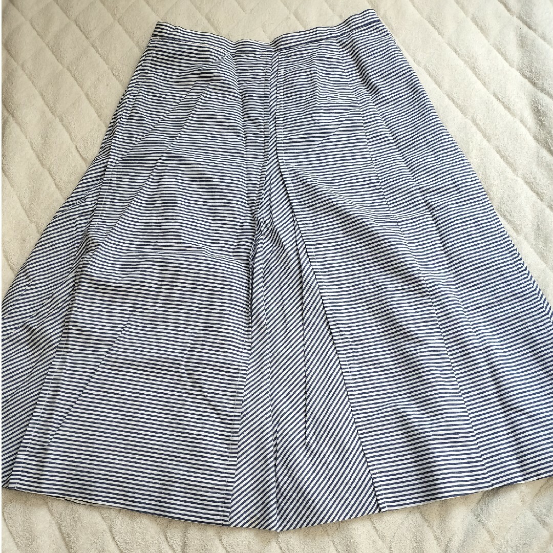 スカート　VISIONARY ひざ丈スカート　タックスカート レディースのスカート(ひざ丈スカート)の商品写真
