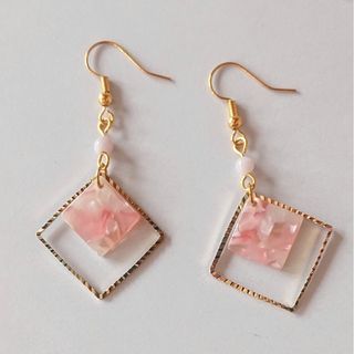 ★桜ピンク マーブル デザインスクエア ピアス(ピアス)