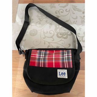 リー(Lee)のキッズ　LEE 斜めがけバック　マチアリ　美品(トートバッグ)