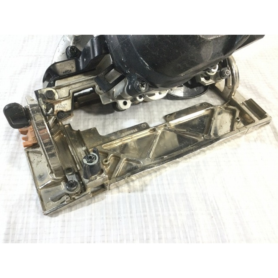 Makita(マキタ)の☆中古品☆ makita マキタ 18V 165mm 充電式マルノコ HS631DZ 黒/ブラック 本体のみ コードレス 丸のこ/丸ノコ/丸鋸 木工用 切断 89300 自動車/バイクのバイク(工具)の商品写真