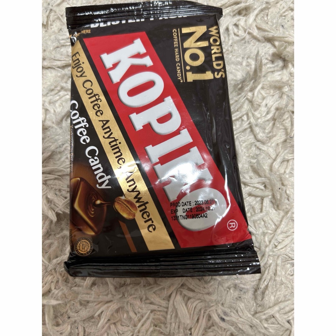 KOPIKO コピコ　韓国コーヒーキャンディ6こ 食品/飲料/酒の食品(菓子/デザート)の商品写真