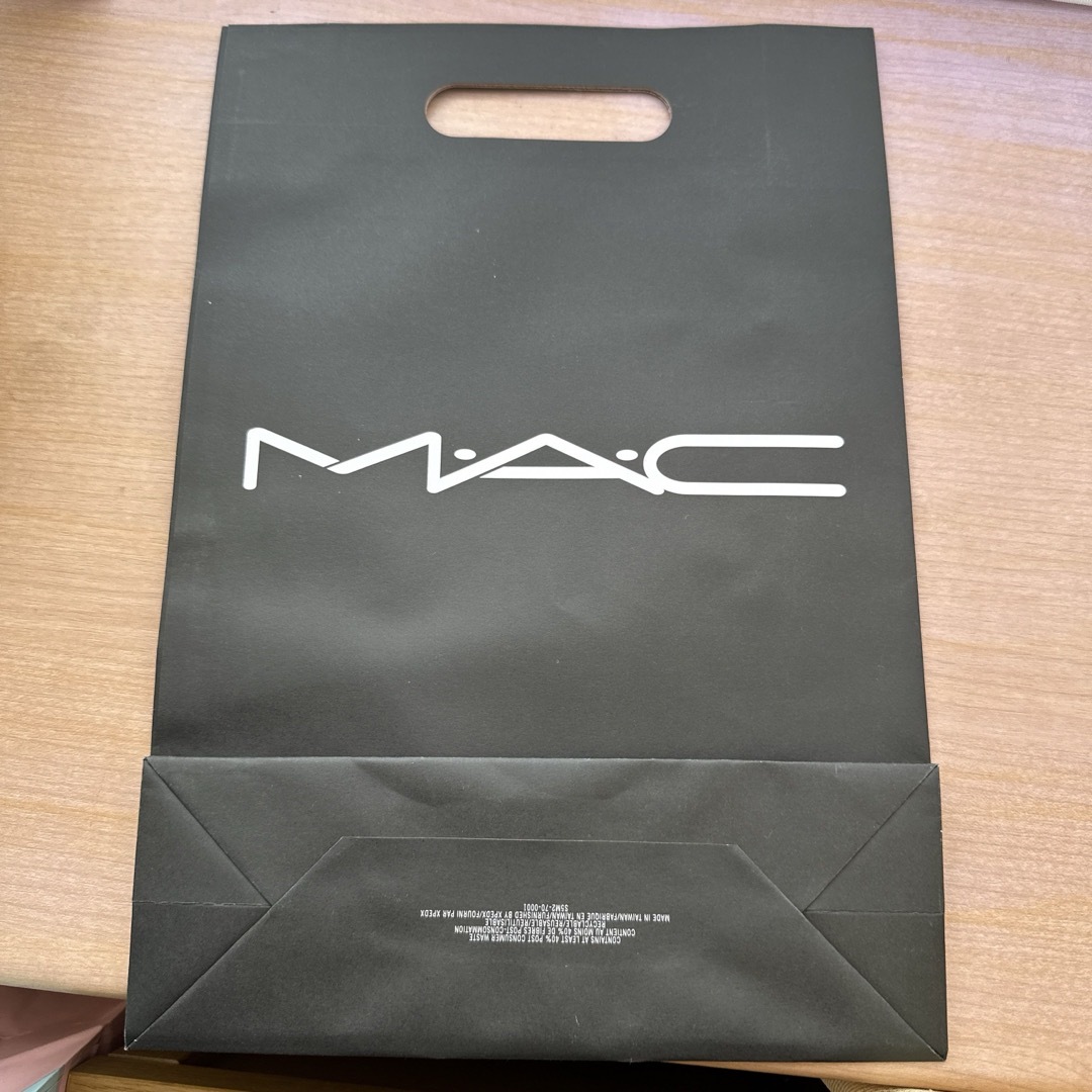 MAC(マック)のMAC袋 レディースのバッグ(ショップ袋)の商品写真