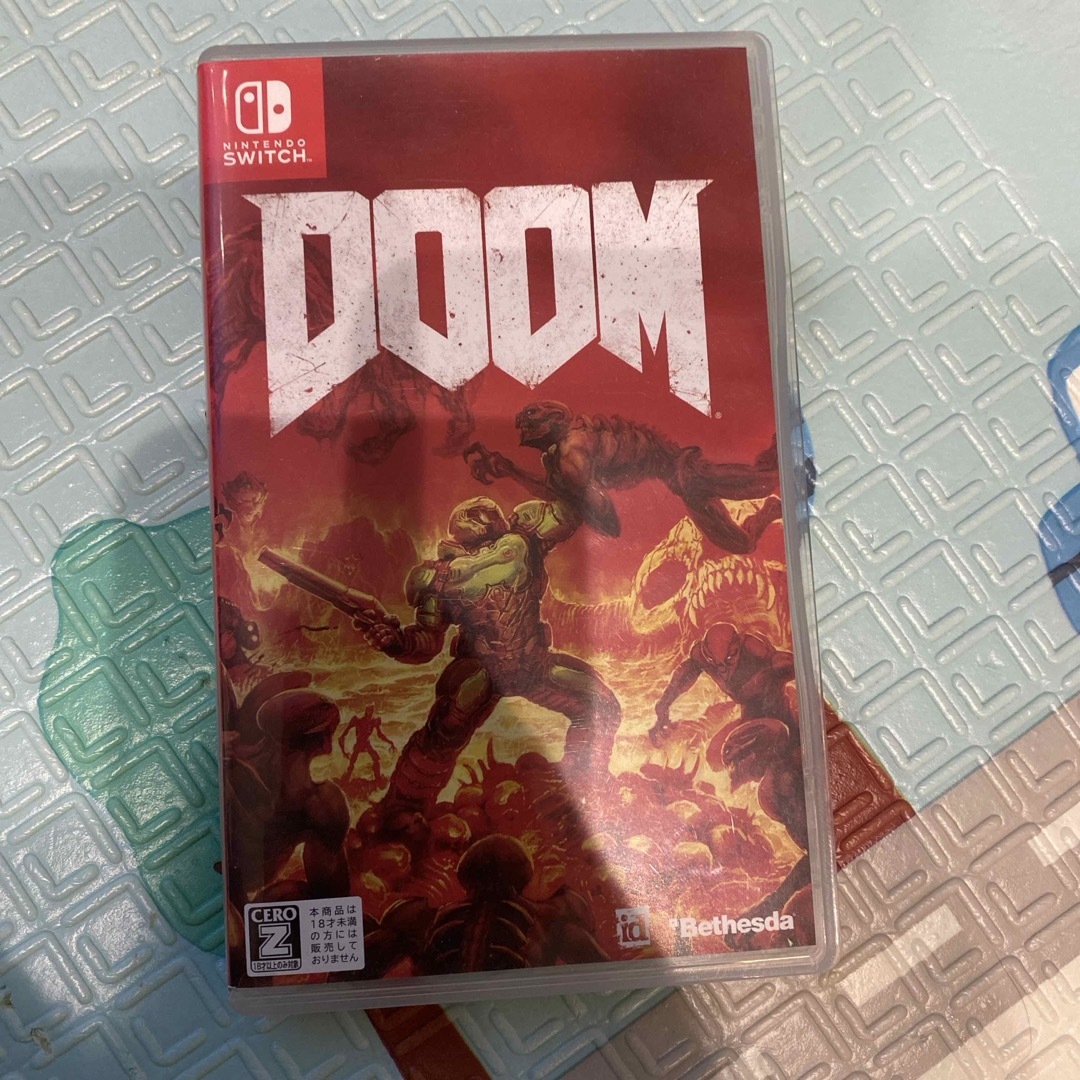 Nintendo Switch(ニンテンドースイッチ)のDOOM switchソフト エンタメ/ホビーのゲームソフト/ゲーム機本体(家庭用ゲームソフト)の商品写真