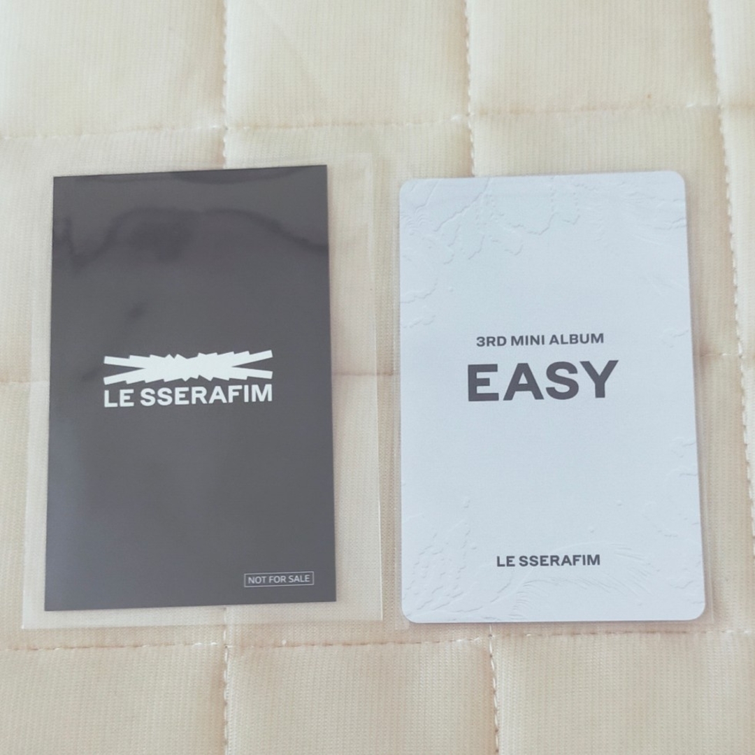 LE SSERAFIM(ルセラフィム)の硬質ケース付 LE SSERAFIM EASY カズハ トレカ エンタメ/ホビーのCD(K-POP/アジア)の商品写真