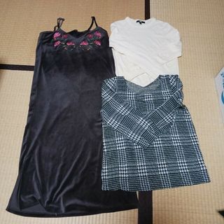 ユニクロ(UNIQLO)のユニクロクリームセーター&ベロアジャンバースカート&春物薄手ニットの３枚セット(ニット/セーター)