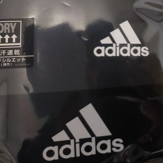 アディダス(adidas)の2枚　170サイズ　adidas　アディダス　黒　Tシャツ(Tシャツ/カットソー(半袖/袖なし))