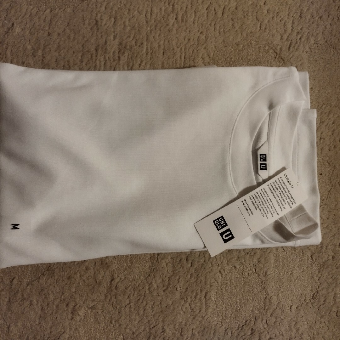 ユニクロ　Tシャツ　白 メンズのトップス(Tシャツ/カットソー(半袖/袖なし))の商品写真