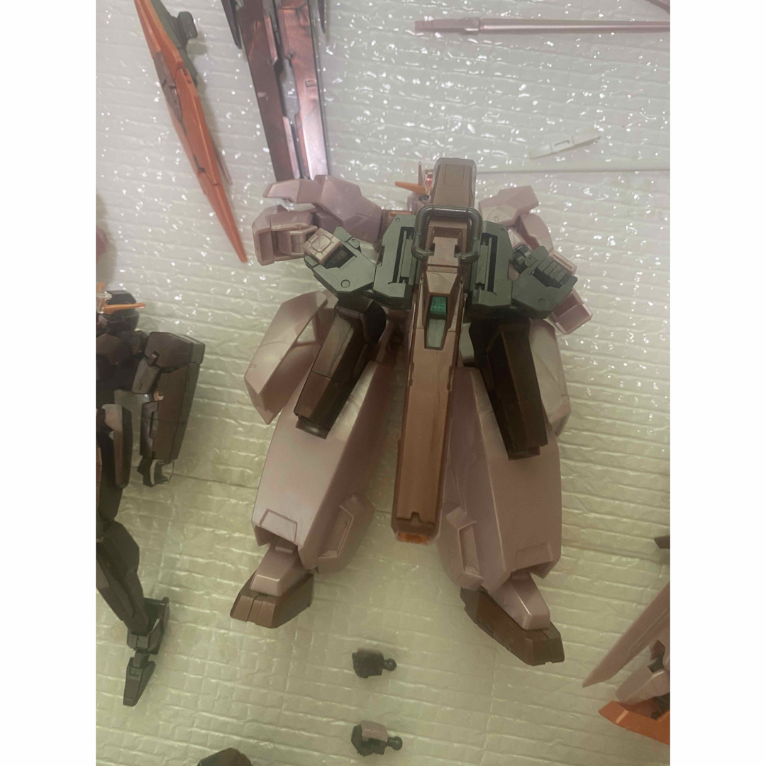 ガンプラ　ダブルオー　トランザム　まとめ売り　hg エンタメ/ホビーのおもちゃ/ぬいぐるみ(模型/プラモデル)の商品写真