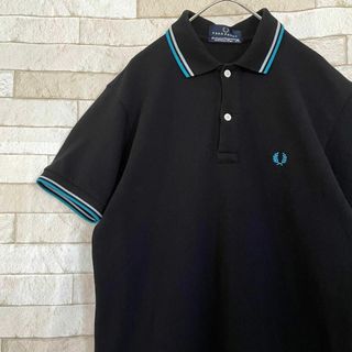 フレッドペリー(FRED PERRY)のフレッドペリー ポロシャツ 半袖 刺繍 黒 白 青 M(ポロシャツ)