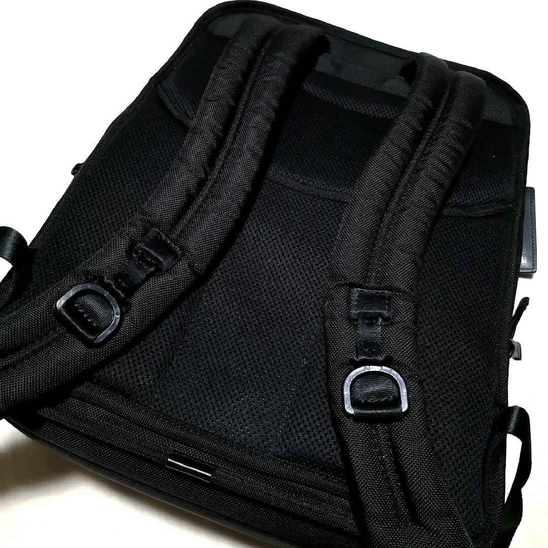 TUMI(トゥミ)のTUMIトゥミ★ALPHA2スリムソリューションズブリーフパック黒トートリュック メンズのバッグ(バッグパック/リュック)の商品写真