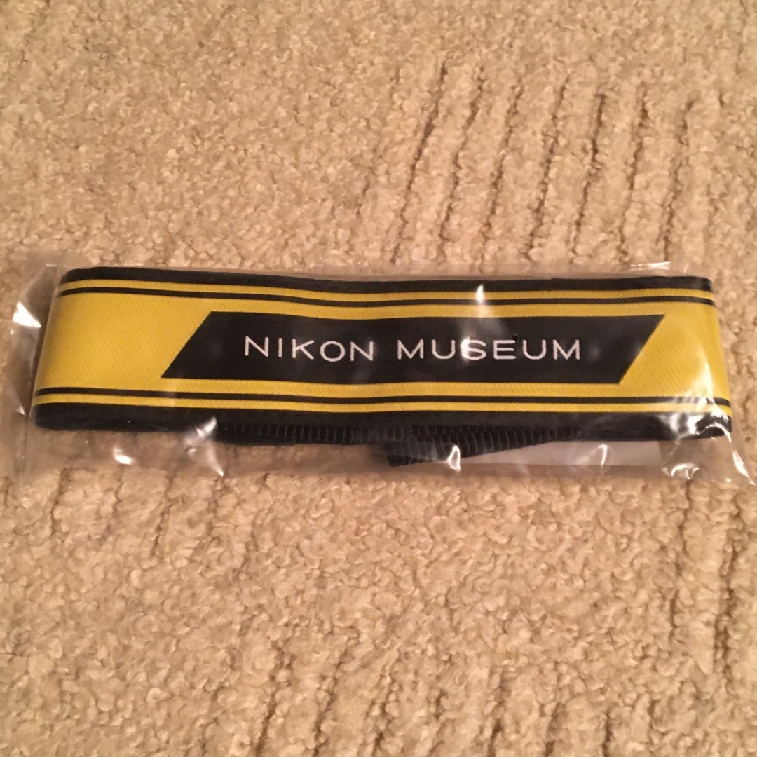 Nikon(ニコン)のNIKON MUSEUM 900本限定 オリジナルストラップ 完売品 未使用 スマホ/家電/カメラのカメラ(ミラーレス一眼)の商品写真