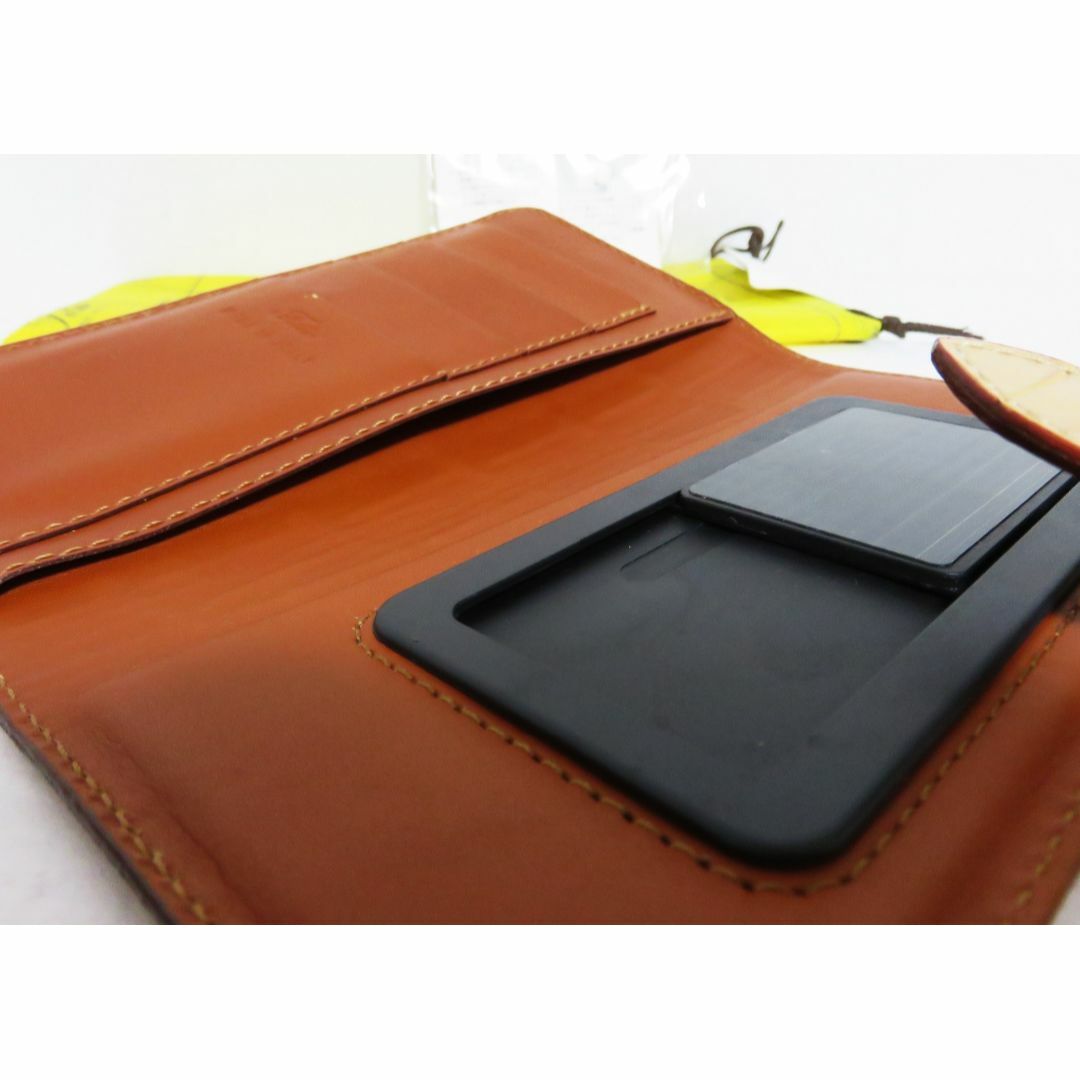 定価4.6万 新品 Felisi スマートフォンケース ベージュ カード入れ 定価4.6万 新品 Felisi スマートフォンケース ベージュ カード入れ