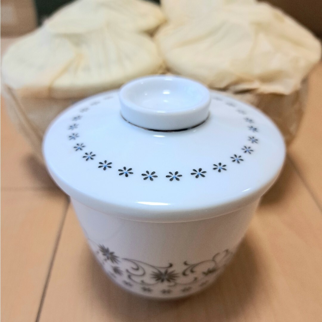 Noritake(ノリタケ)の未使用　ノリタケ　シルバークイーン　蓋付き　茶碗蒸し器　希少　オールドノリタケ インテリア/住まい/日用品のキッチン/食器(食器)の商品写真