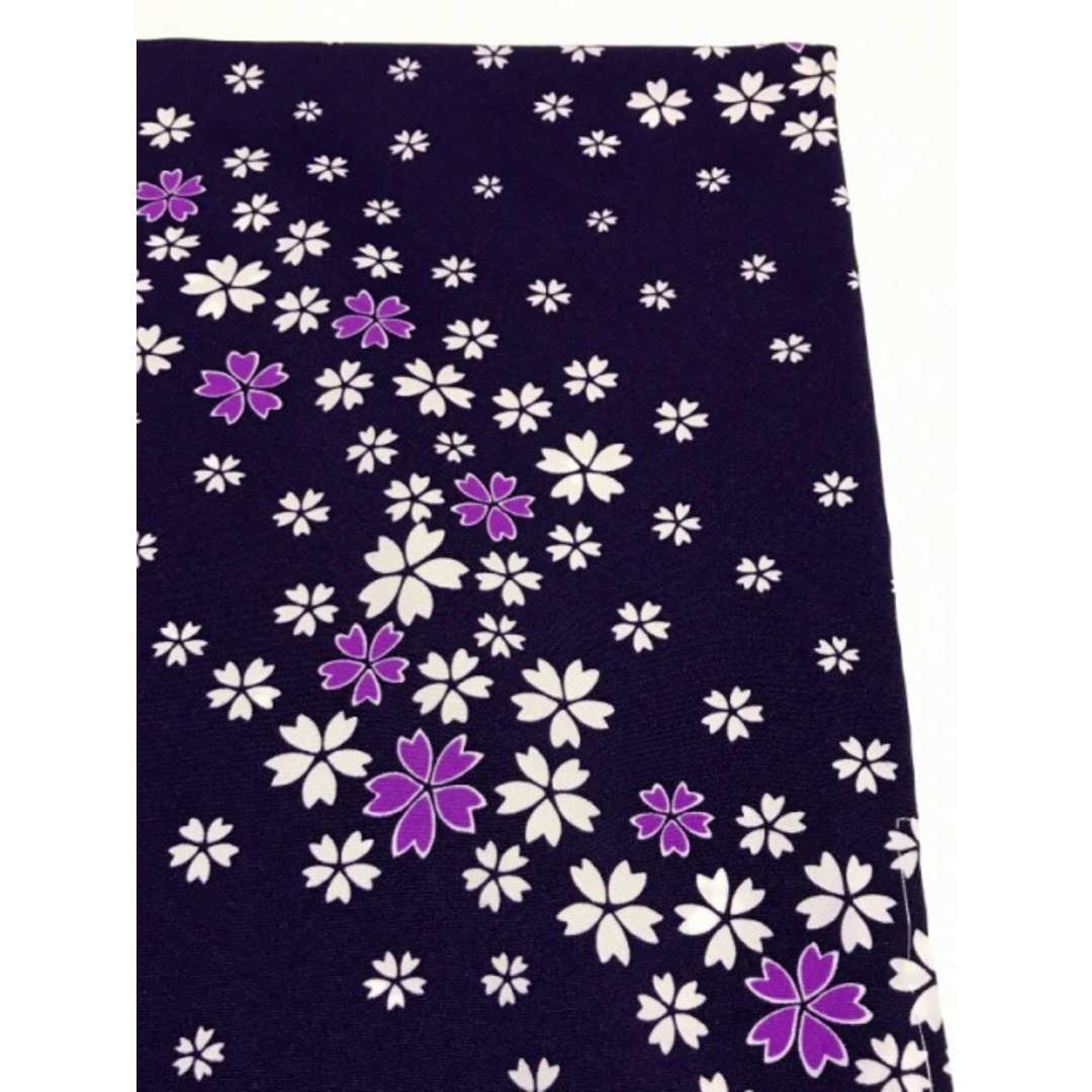 【中古】小紋 化繊 紫地に小花模様 単衣 裄65cm Mサイズ レディースの水着/浴衣(着物)の商品写真