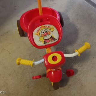 アンパンマン(アンパンマン)のアンパンマン三輪車(キャラクターグッズ)