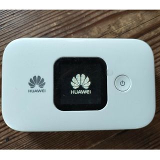 ファーウェイ(HUAWEI)のHUAWEI E5577S-324 フリー モバイルwi-fiルーター ホワイト(その他)