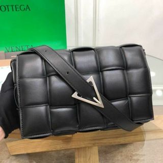 ボッテガヴェネタ(Bottega Veneta)の人気 <ボッテガ> ◇ショルダーバッグ-18(手袋)