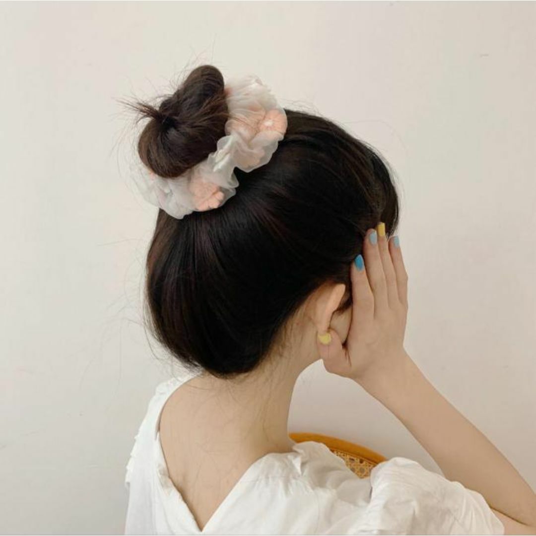 レースフラワー刺繍のシュシュ2点セットブルーピンクヘアアクセサリーヘアゴム髪飾り レディースのヘアアクセサリー(ヘアゴム/シュシュ)の商品写真