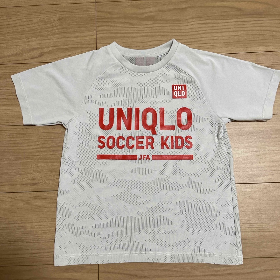 UNIQLO(ユニクロ)の未使用 / 非売品 / UNIQLO / 130cm キッズ/ベビー/マタニティのキッズ服男の子用(90cm~)(Tシャツ/カットソー)の商品写真