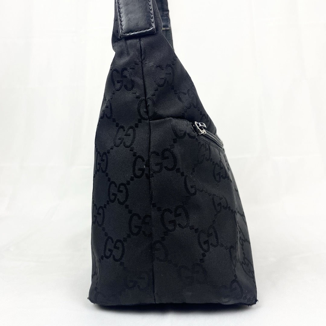 Gucci(グッチ)のGUCCI ハンドバッグ　ワンショルダー　GG柄　ナイロン×レザー　ブラック レディースのバッグ(ハンドバッグ)の商品写真