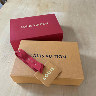 ルイヴィトン(LOUIS VUITTON)のルイヴィトン　空き箱＆リボン　限定赤パッケージ(ショップ袋)