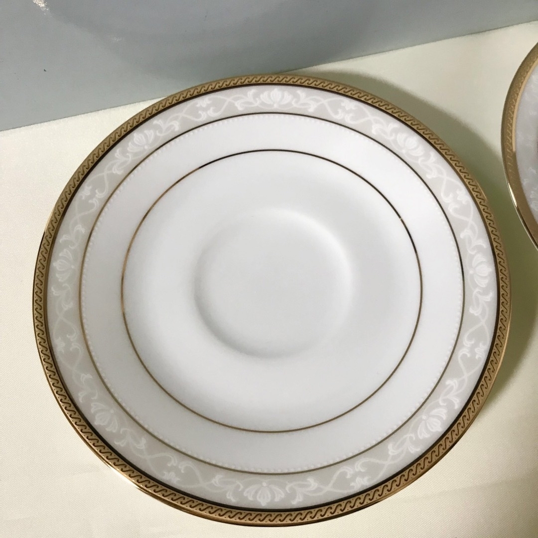 Noritake(ノリタケ)のノリタケ　カップ&ソーサー　ハンプシャーゴールド　2客　セット　未使用品　ペア インテリア/住まい/日用品のキッチン/食器(グラス/カップ)の商品写真