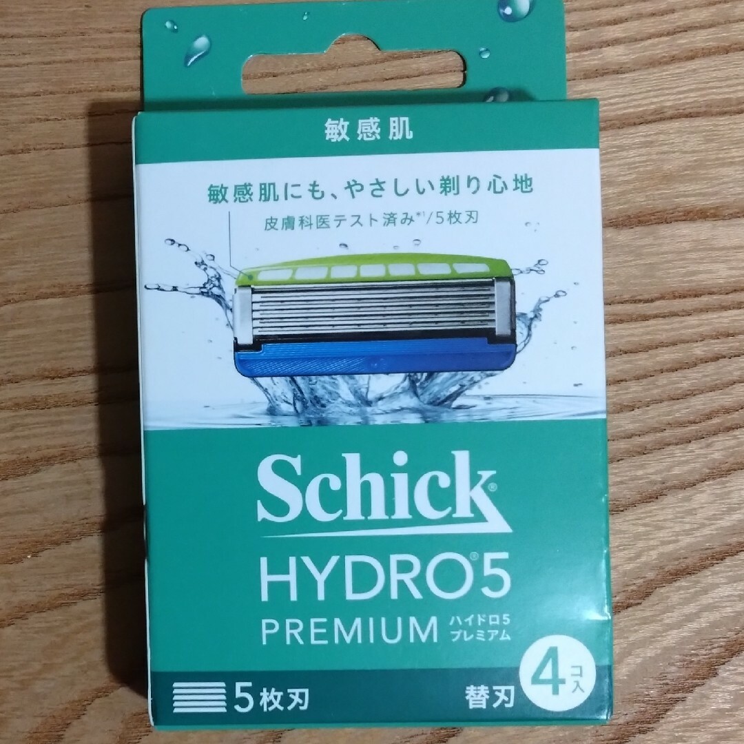 Schick(シック)のシック ハイドロ5 プレミアム 4個入り　敏感肌 新品未開封 純正品 メンズのメンズ その他(その他)の商品写真