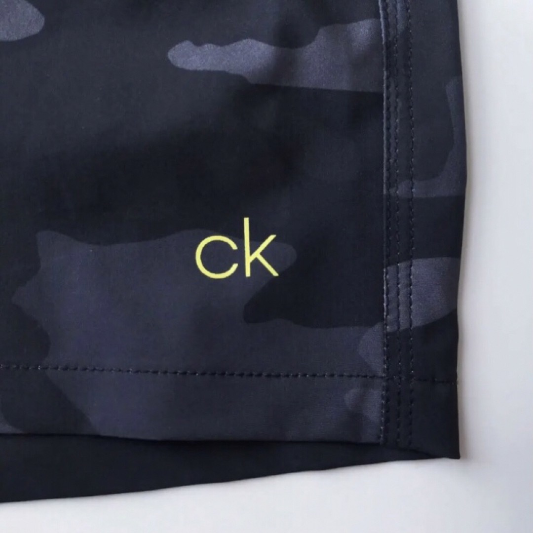 Calvin Klein(カルバンクライン)の【新品】カルバンクライン USA メンズ 水着 M 黒×グレー迷彩柄 下着 メンズの水着/浴衣(水着)の商品写真